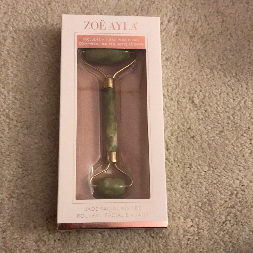 Zoe Ayla Jade Roller